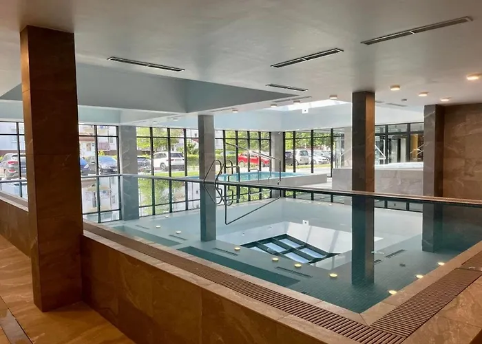 Apartament Green Port Basen & Jacuzzi Kolobrzeg