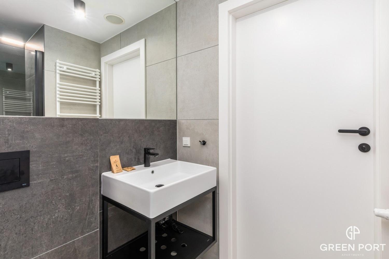 Port Basen & Jacuzzi Apartment *